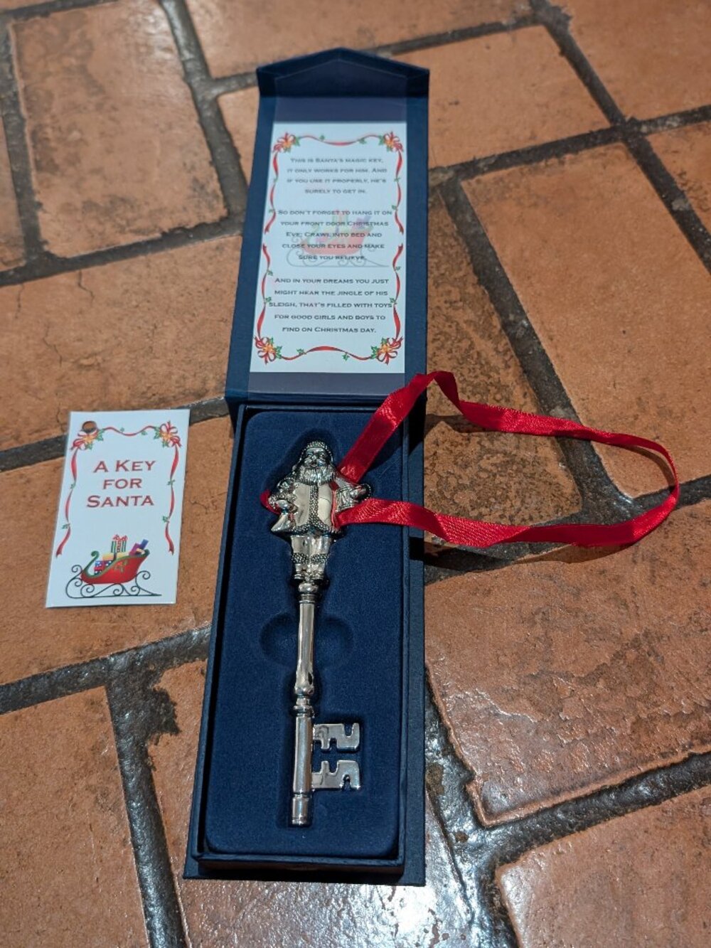 Imagine Nation Elves Santa's Magic Silver Key Ornament for Christmas Day Gift